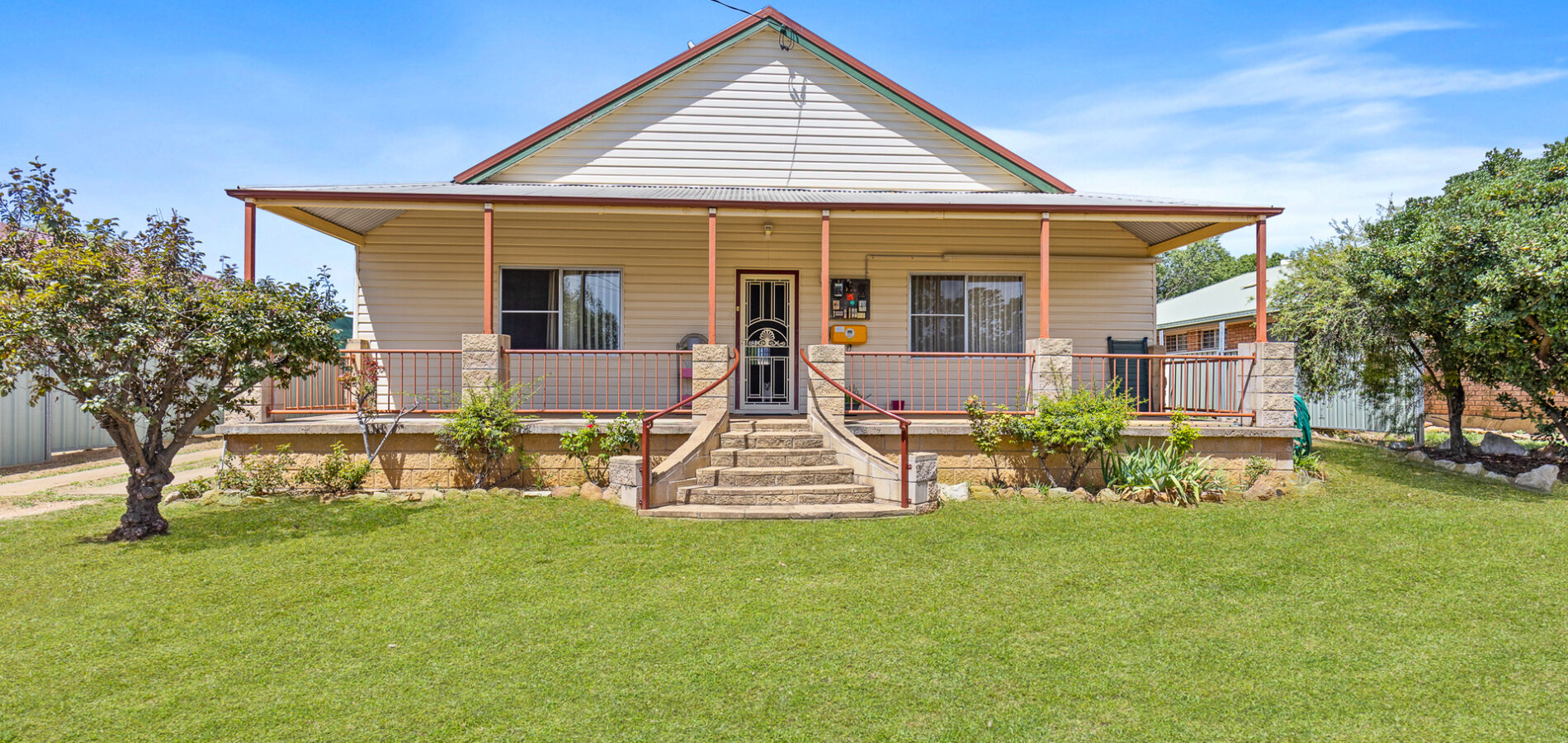 Sold - 24 Tucklan Street - New Property in Dunedoo - Real Estate by Annie Christensen