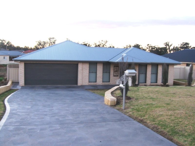 Sold - 12 Bateman Avenue - New Property in MUDGEE - Real Estate by