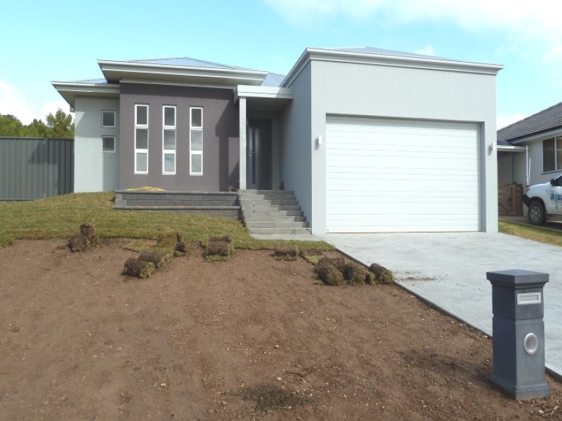 Sold - 12 Flirtation Avenue - New Property in MUDGEE - Real Estate by