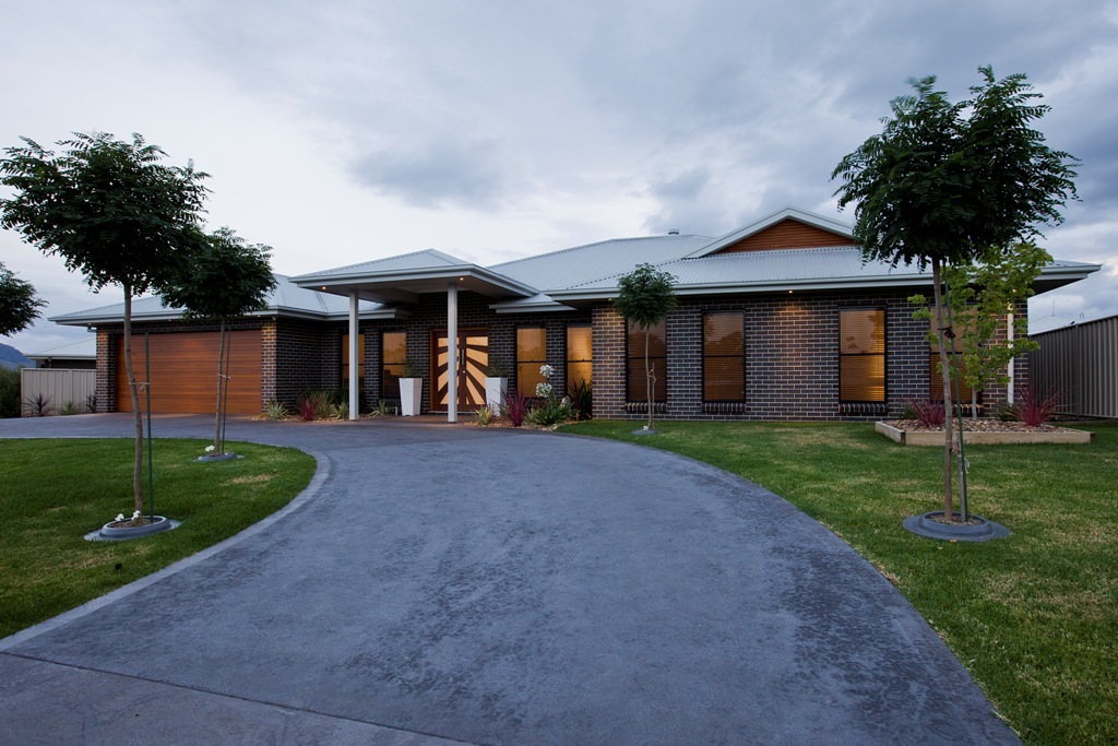 Sold - 7 Bateman Avenue - New Property in Mudgee - Real Estate by