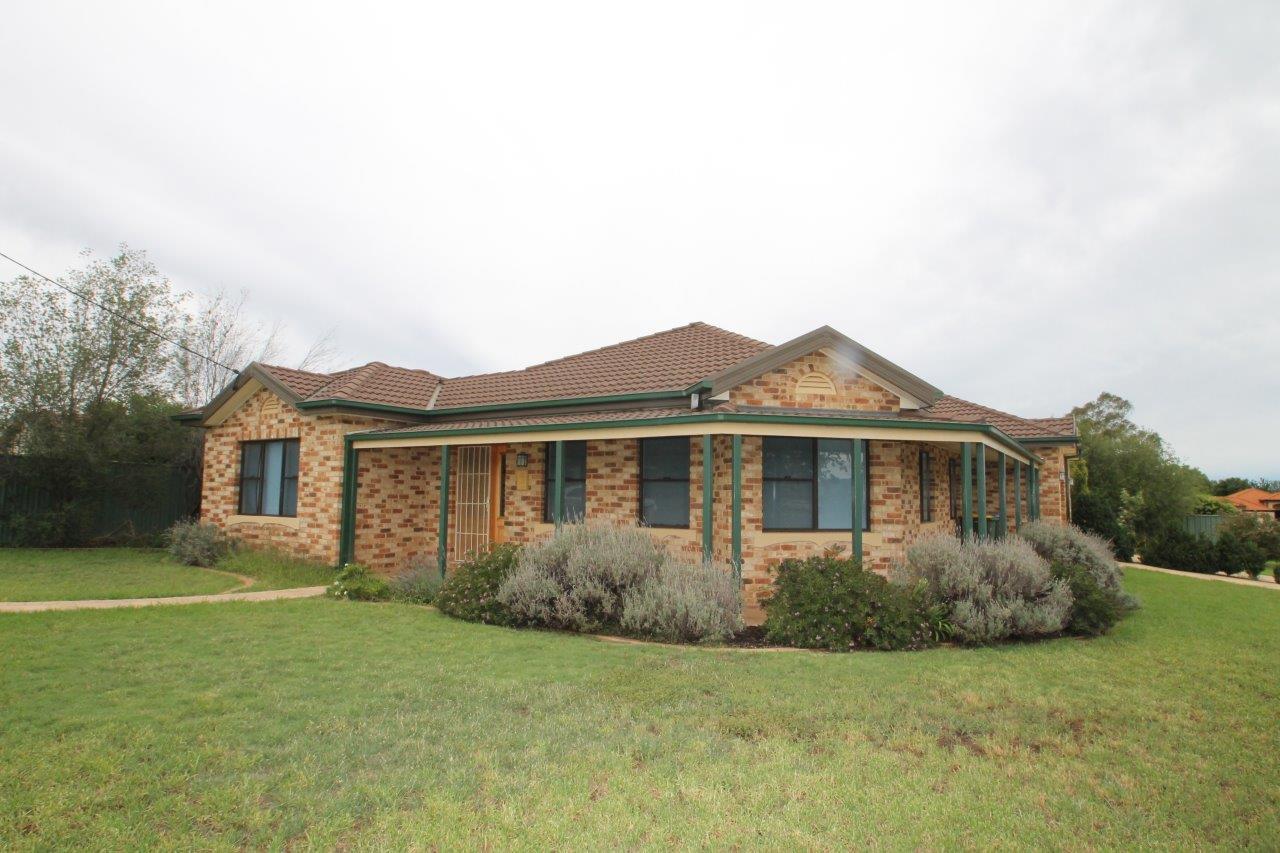 Sold - 18a & 18b Spring Road - New Property in Mudgee - Real Estate by David Goldring