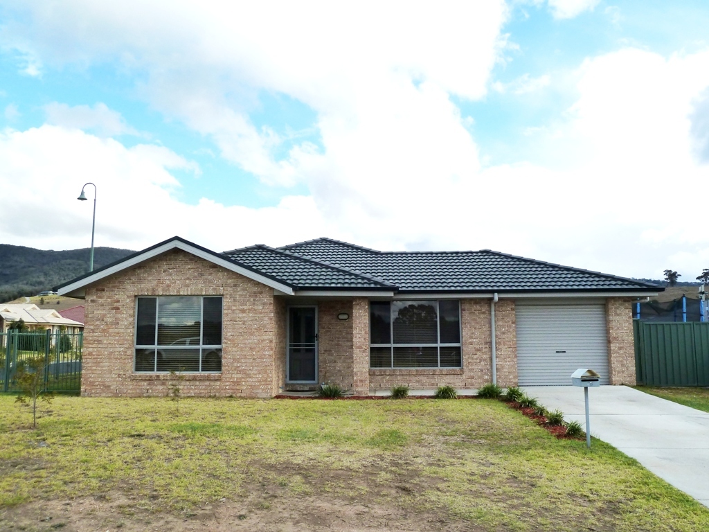 Sold - 78 White Circle - New Property in Mudgee - Real Estate by Sara Perry